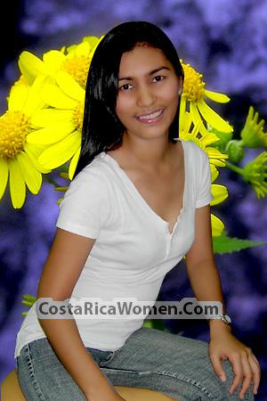 102033 - Cleofe Age: 40 - Philippines