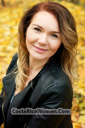190005 - Oksana Age: 35 - Ukraine