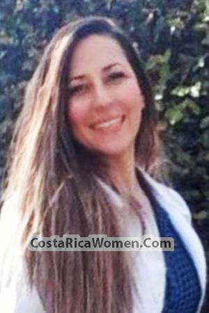 210428 - Cindy Age: 37 - Costa Rica