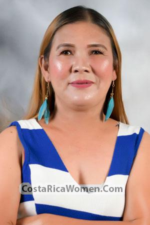 220527 - Rio Luna Age: 44 - Philippines