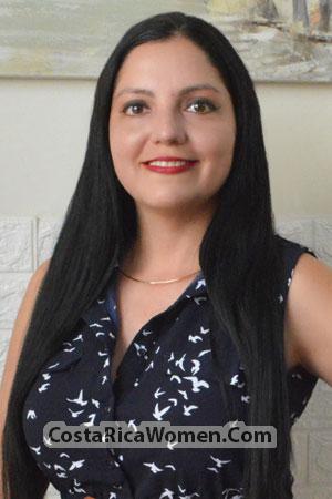 221114 - Elizabeth Age: 43 - Peru