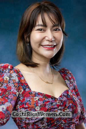 221548 - Arissara Age: 44 - Thailand
