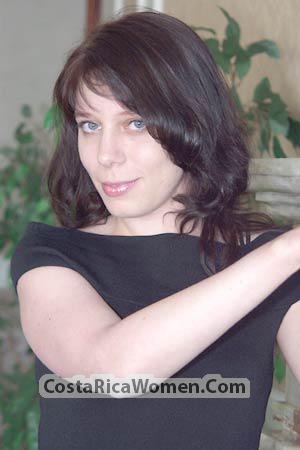 64398 - Larisa Age: 34 - Ukraine